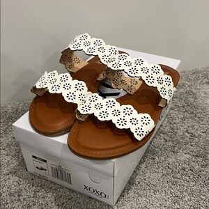 XOXO Ivory Floral Cutout Sandals size 8